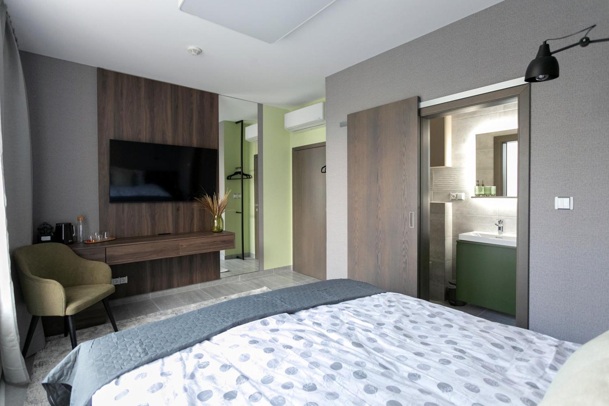 Luong Europe Apartments Prague Exterior photo